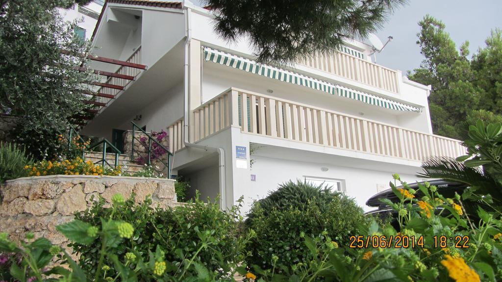 Apartments Vila Oksana 麦米科 外观 照片