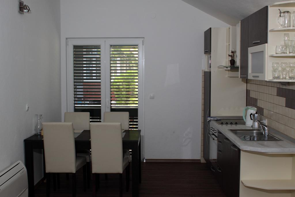 Apartments Vila Oksana 麦米科 客房 照片